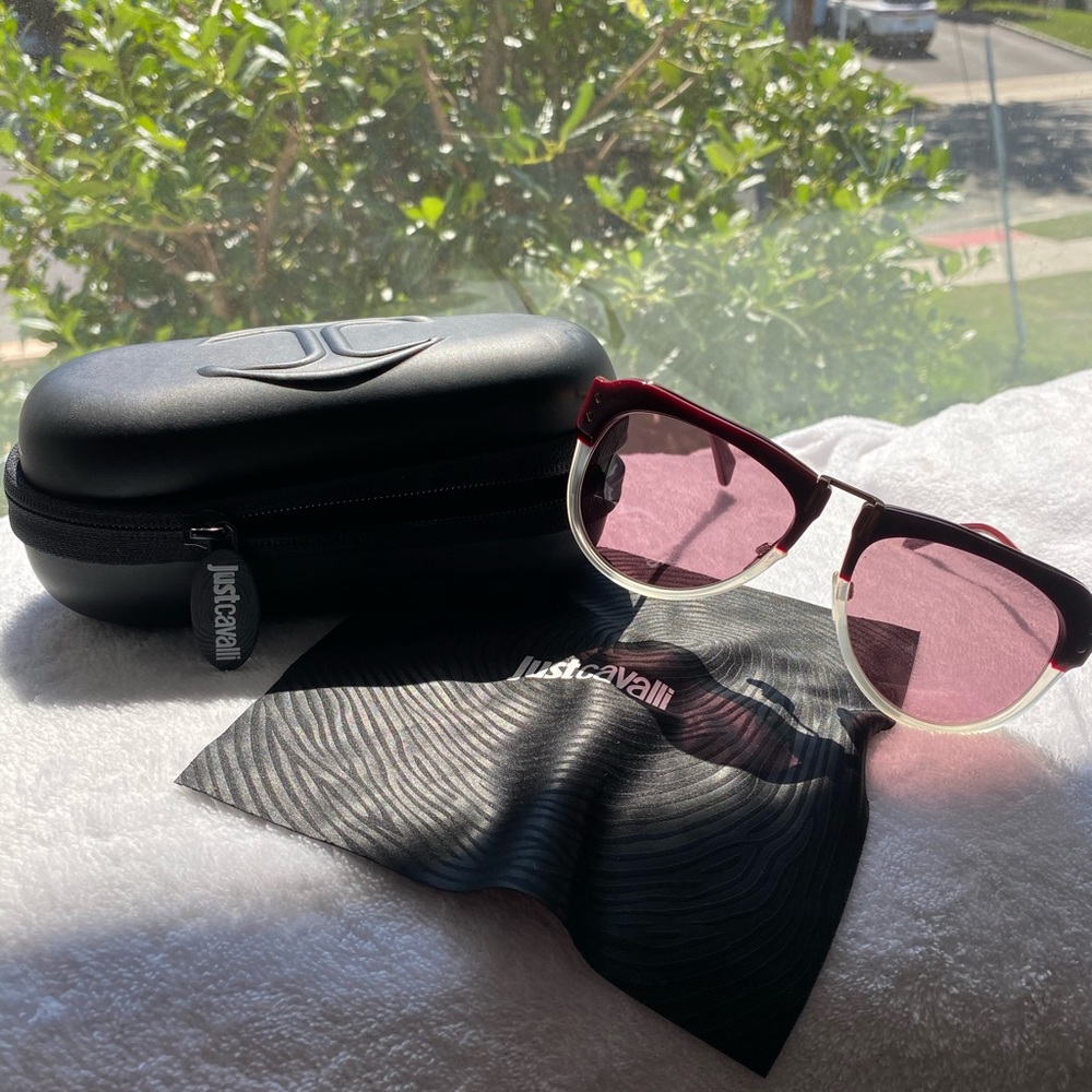 JUST CAVALLI RED AVIATOR SUNGLASSES